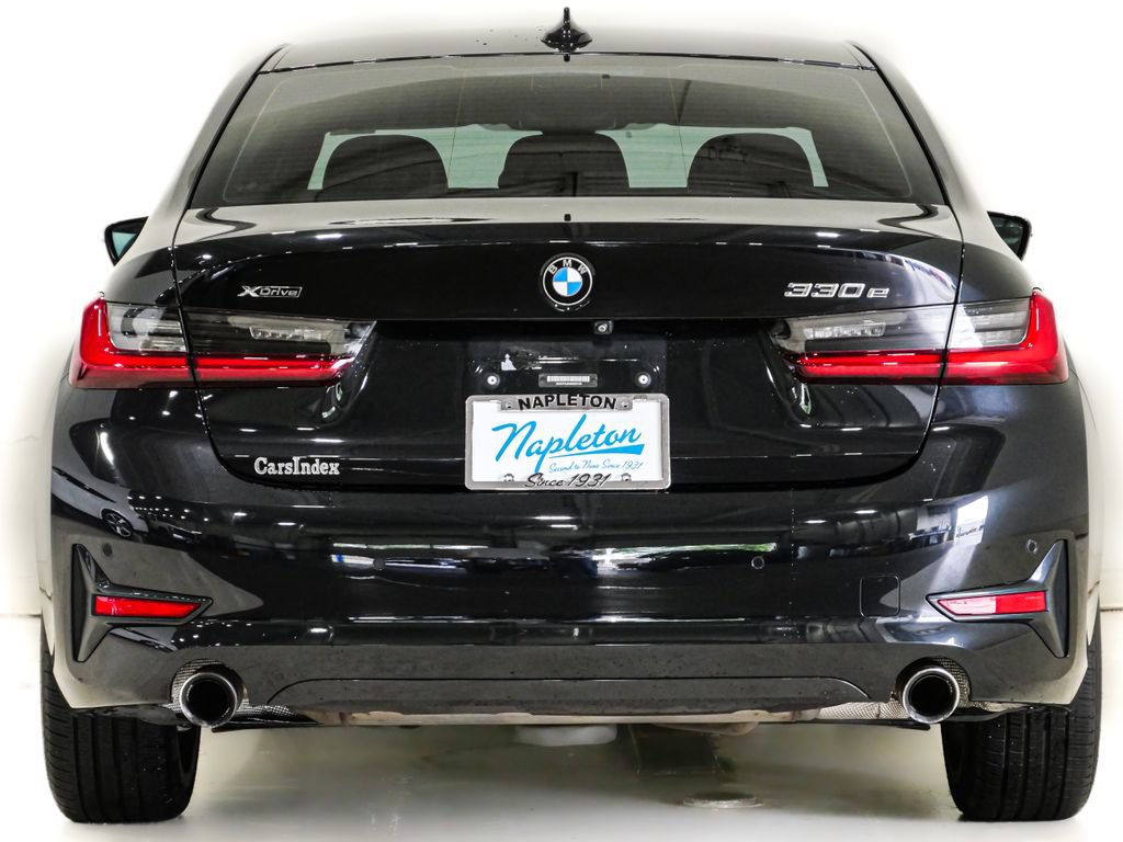 Used 2021 BMW 330e xDrive w/ Premium Package AWD/4WD image 7