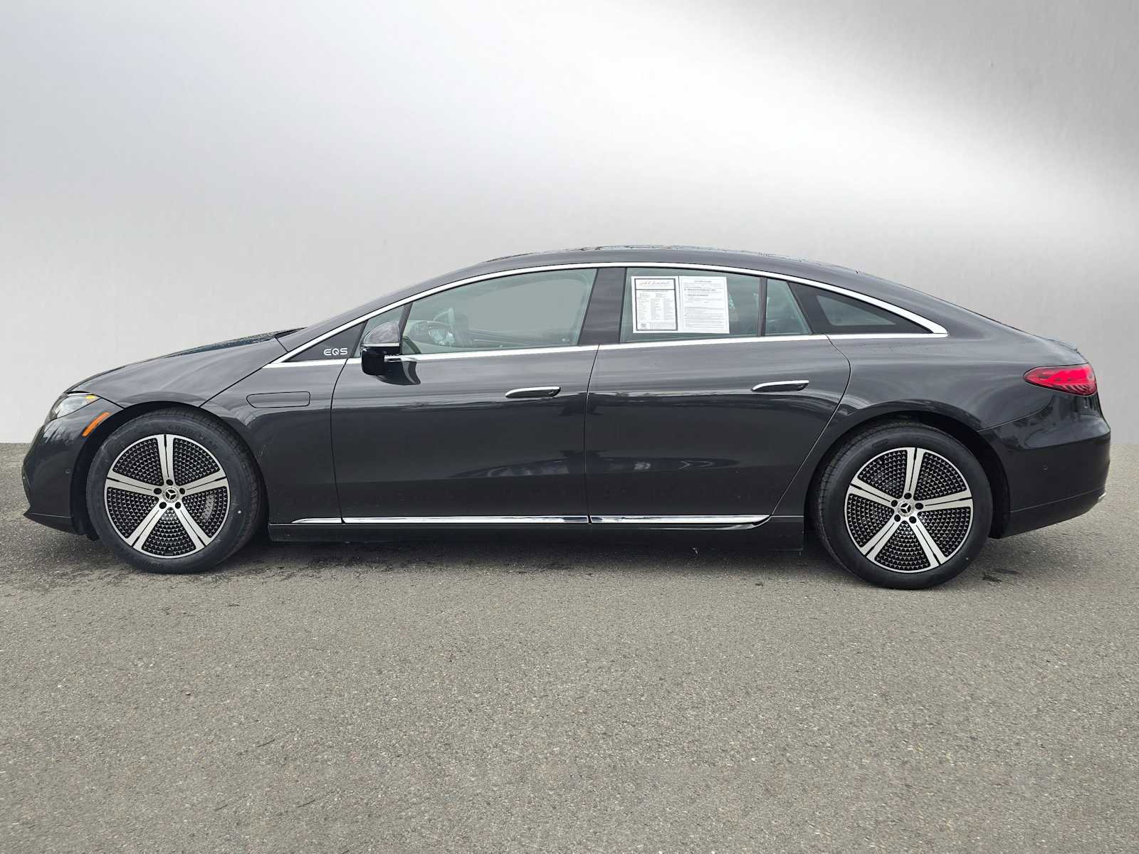 Used 2022 Mercedes-Benz EQS 450+ Sedan image 6