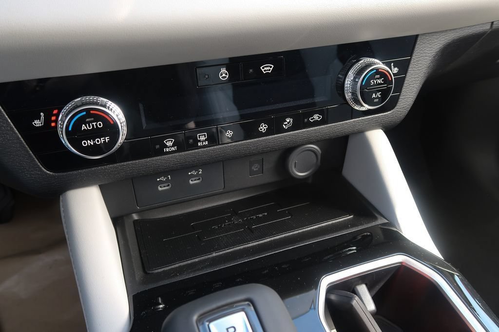 New 2026 Mitsubishi Outlander SE AWD/4WD image 33