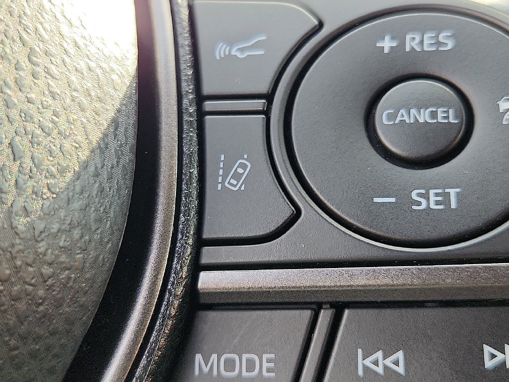 Used 2024 Toyota Camry XSE FWD image 25