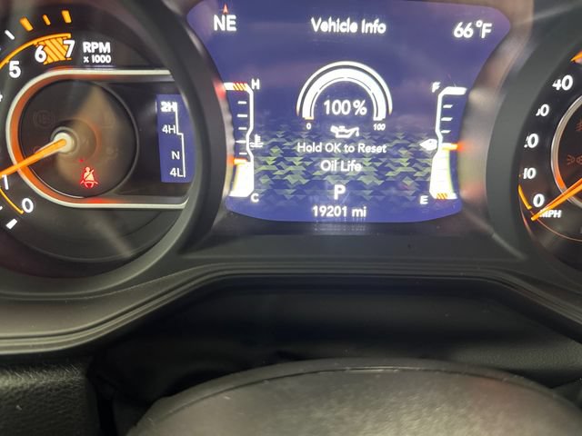 Used 2024 Jeep Wrangler Sport AWD/4WD image 2