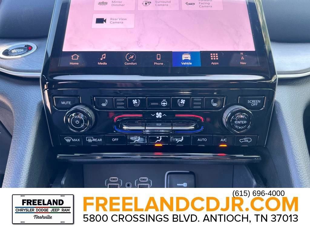 New 2025 Jeep Grand Cherokee Limited w/ Luxury Tech Group II image 24