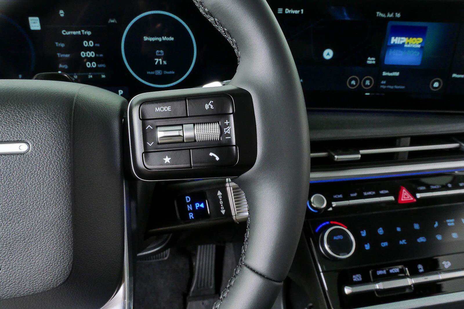 New 2026 Hyundai Santa Fe Limited FWD image 11