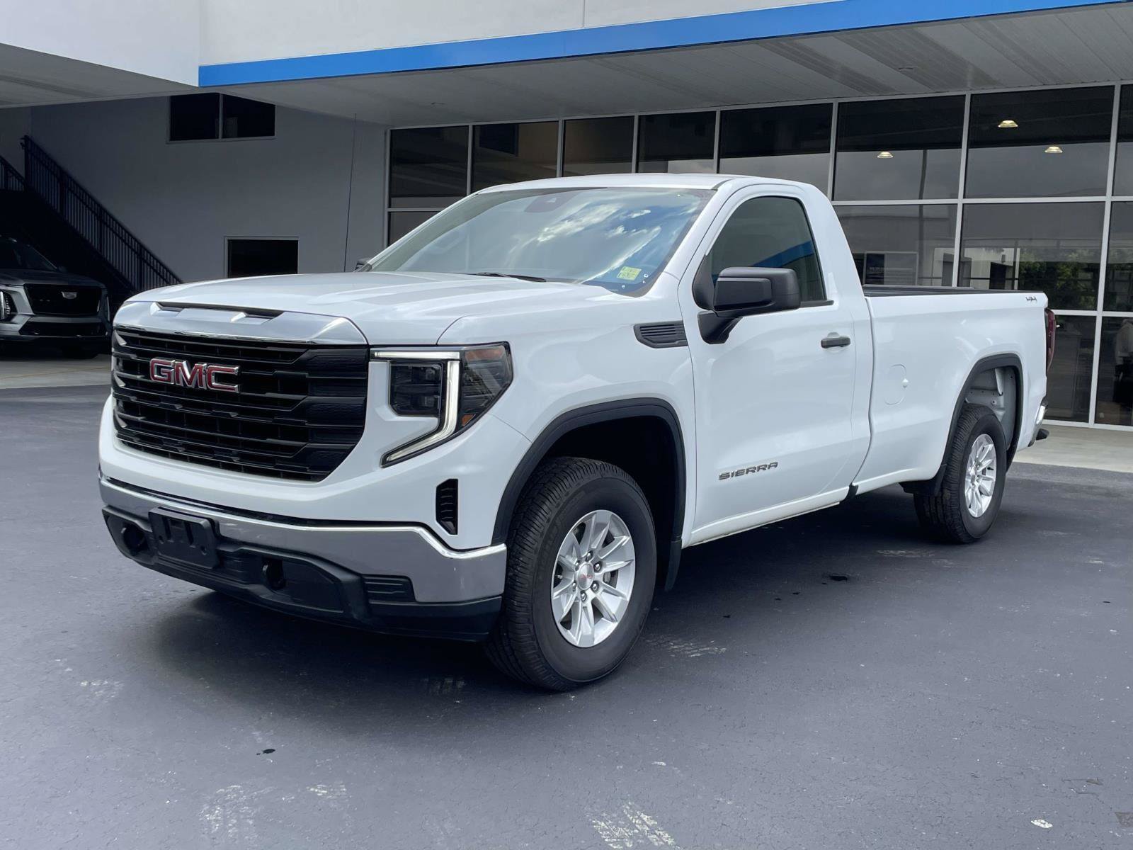 Certified 2023 GMC Sierra 1500 Pro w/ Pro Value Package AWD/4WD image 7