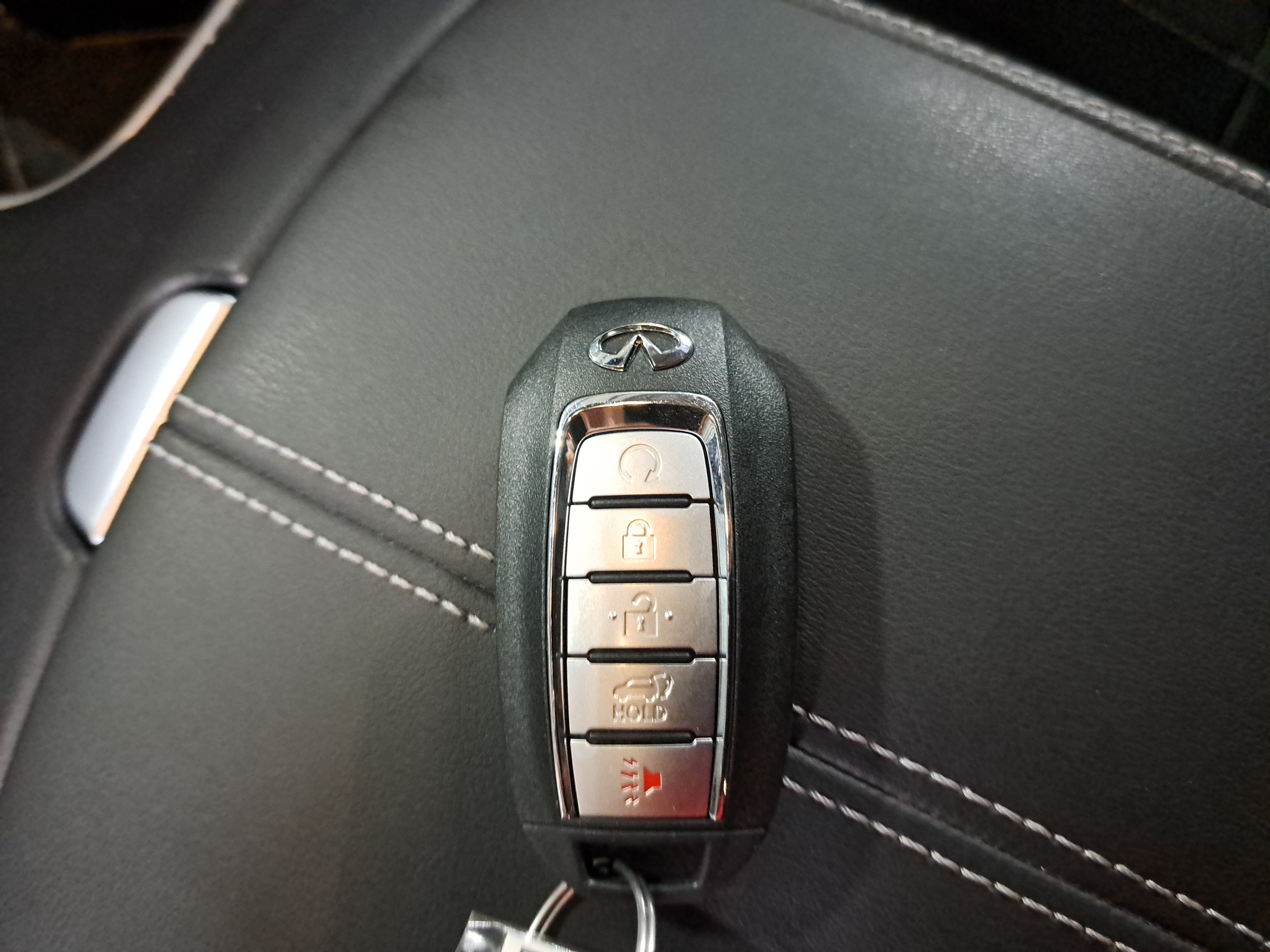 Used 2023 INFINITI QX60 Sensory w/ Vision Package AWD/4WD image 36