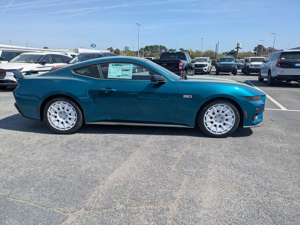 New 2026 Ford Mustang GT Premium w/ GT Performance Package image 3