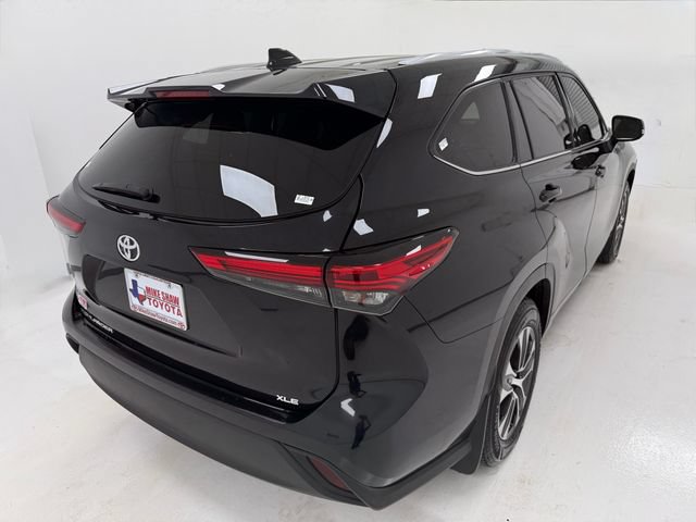 Used 2021 Toyota Highlander XLE FWD image 41