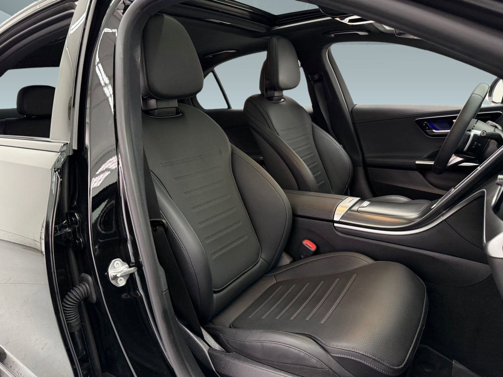 Used 2023 Mercedes-Benz C 300 Sedan image 21