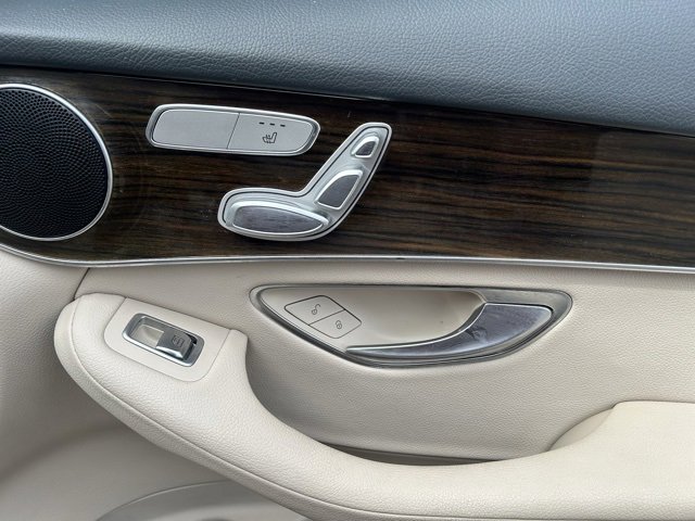 Used 2019 Mercedes-Benz GLC 300 image 11