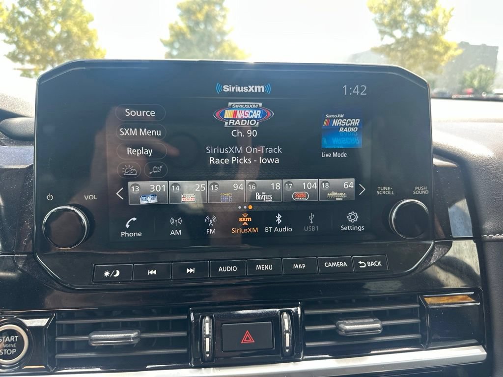 Certified 2024 Nissan Pathfinder SL w/ SL Premium Package AWD/4WD image 22