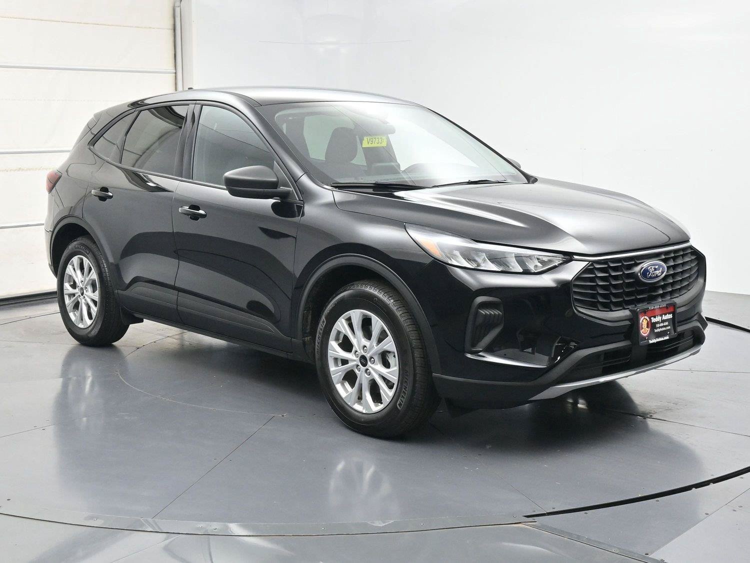Used 2025 Ford Escape Active FWD image 21