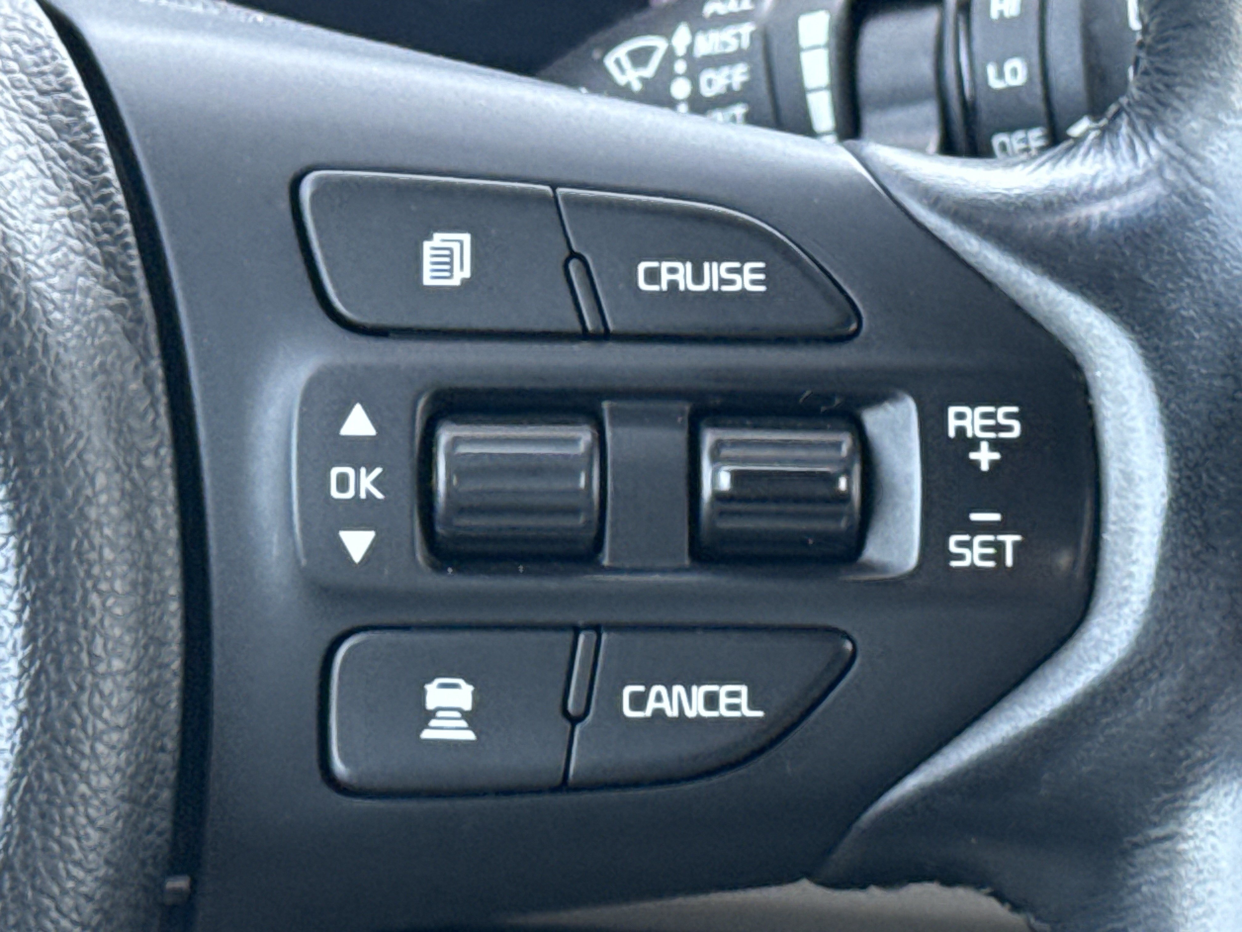 Used 2018 Kia Sedona SX Limited w/ SX Limited Prestige Package FWD image 19