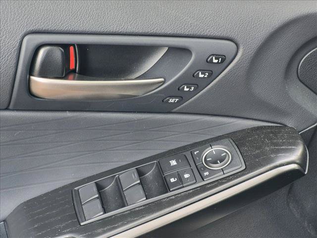 Certified 2023 Lexus IS 300 w/ Premium Package RWD image 2