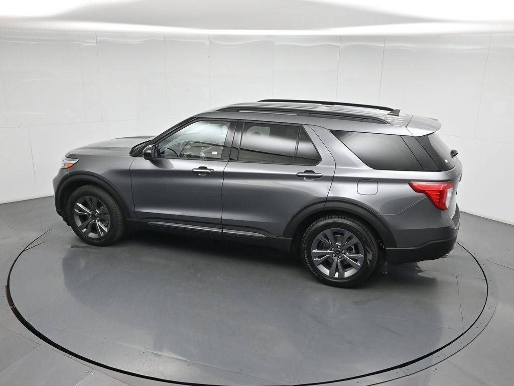 Certified 2023 Ford Explorer XLT w/ Equipment Group 202A RWD image 42