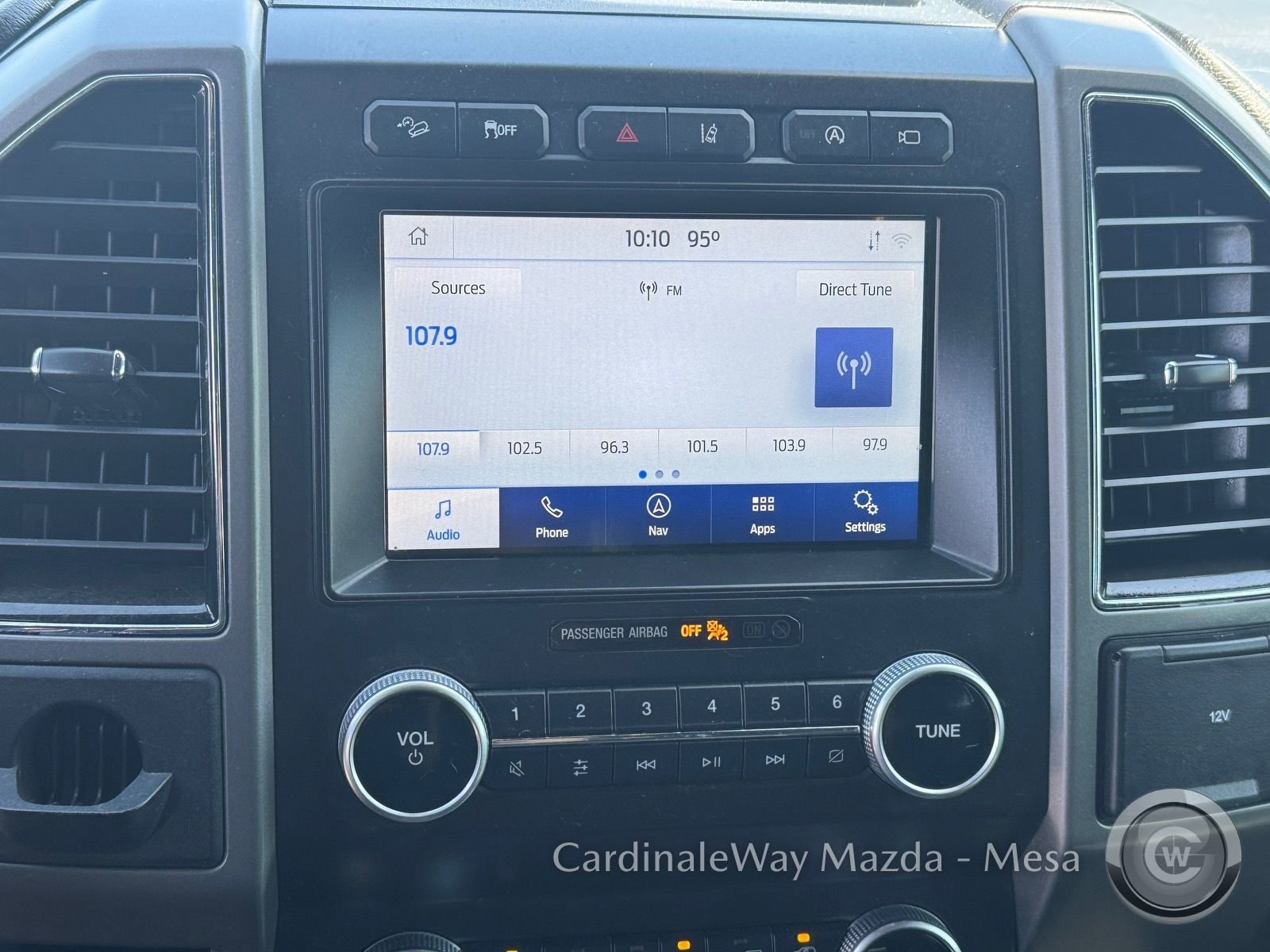 Used 2021 Ford Expedition XLT AWD/4WD image 24