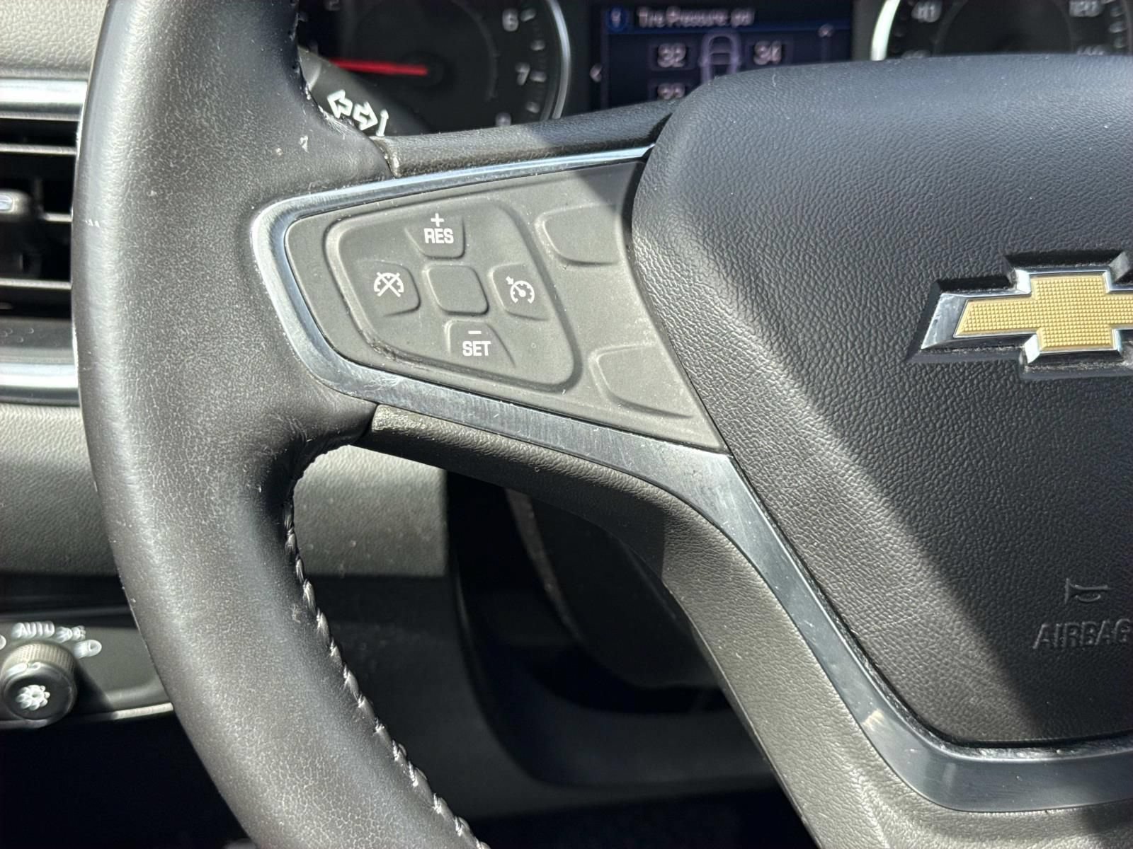 Used 2019 Chevrolet Equinox LT FWD image 15