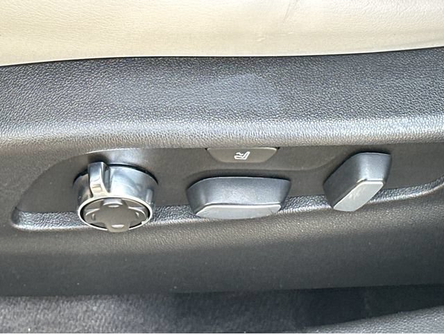 Used 2019 Cadillac XT4 Premium Luxury FWD image 35