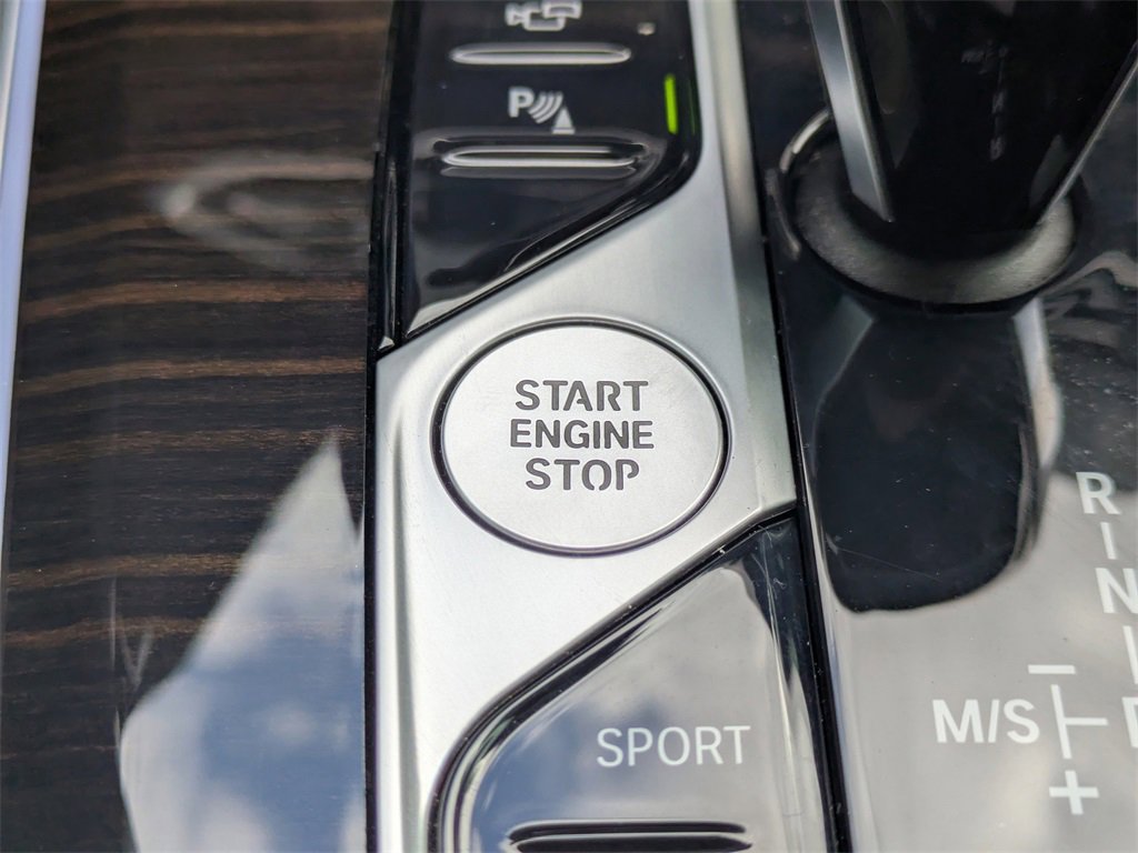 Used 2021 BMW X5 sDrive40i w/ Convenience Package image 34