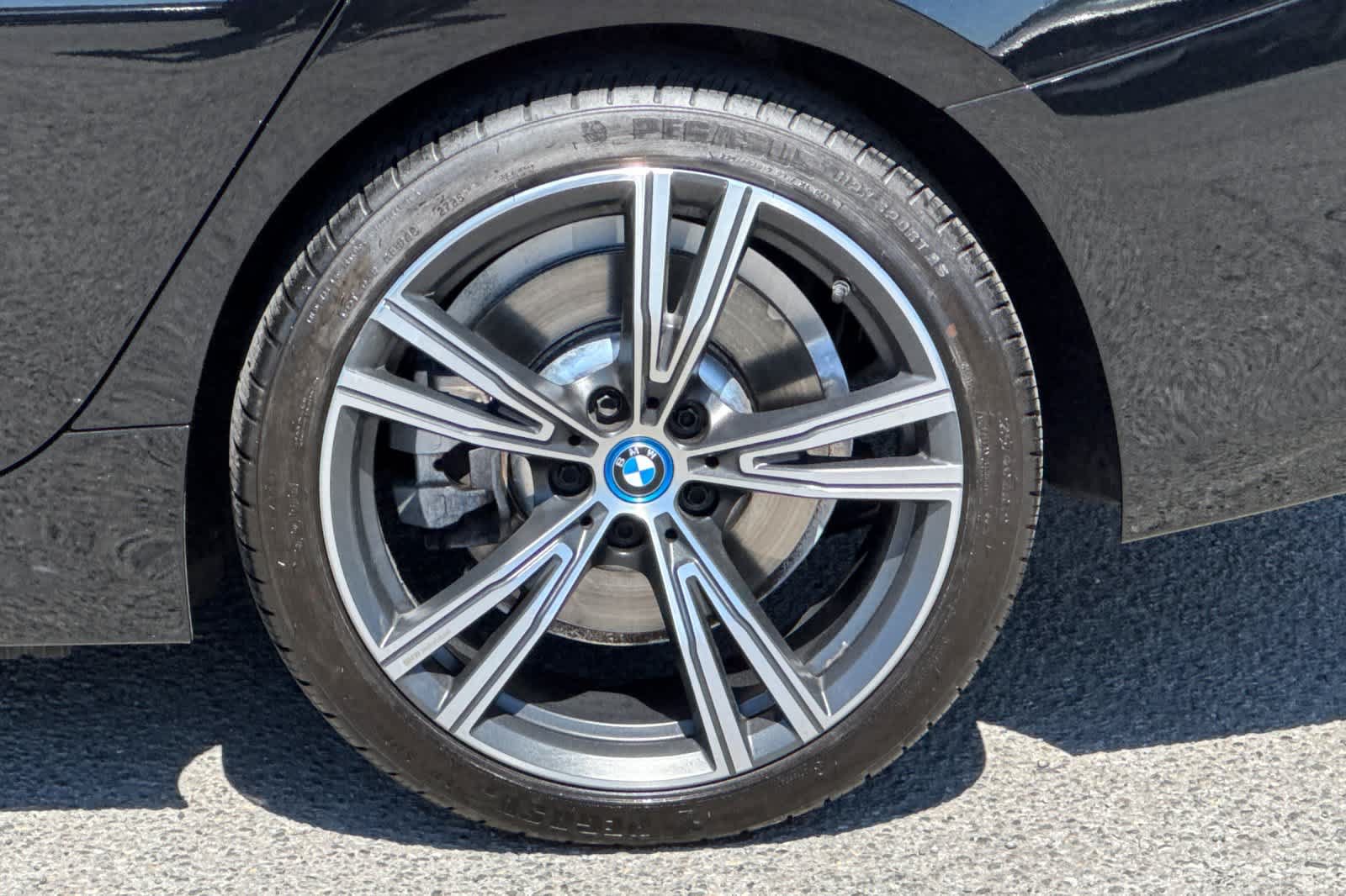 Used 2023 BMW 330e w/ Premium Package RWD image 27