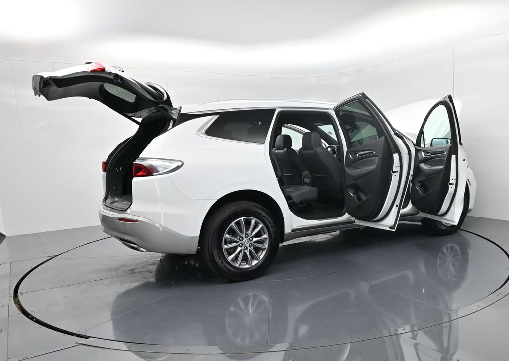 Used 2024 Buick Enclave Premium image 73