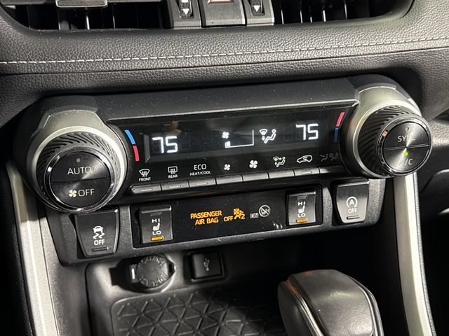 Used 2020 Toyota RAV4 XLE Premium AWD/4WD image 37