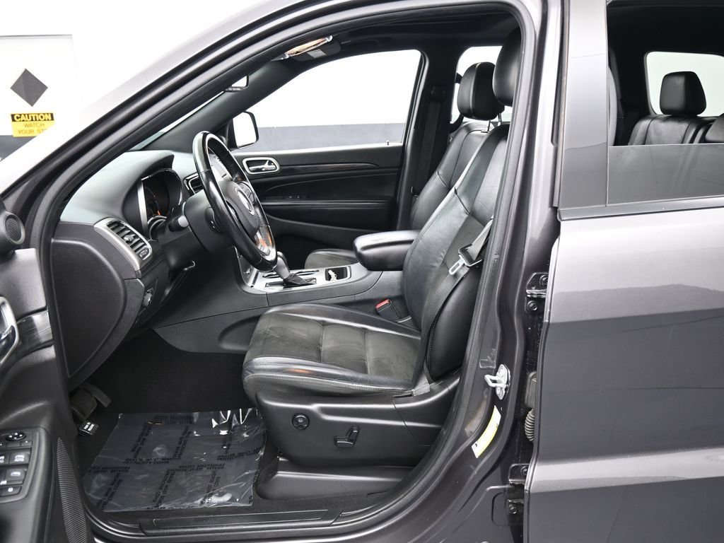 Used 2019 Jeep Grand Cherokee Altitude image 11