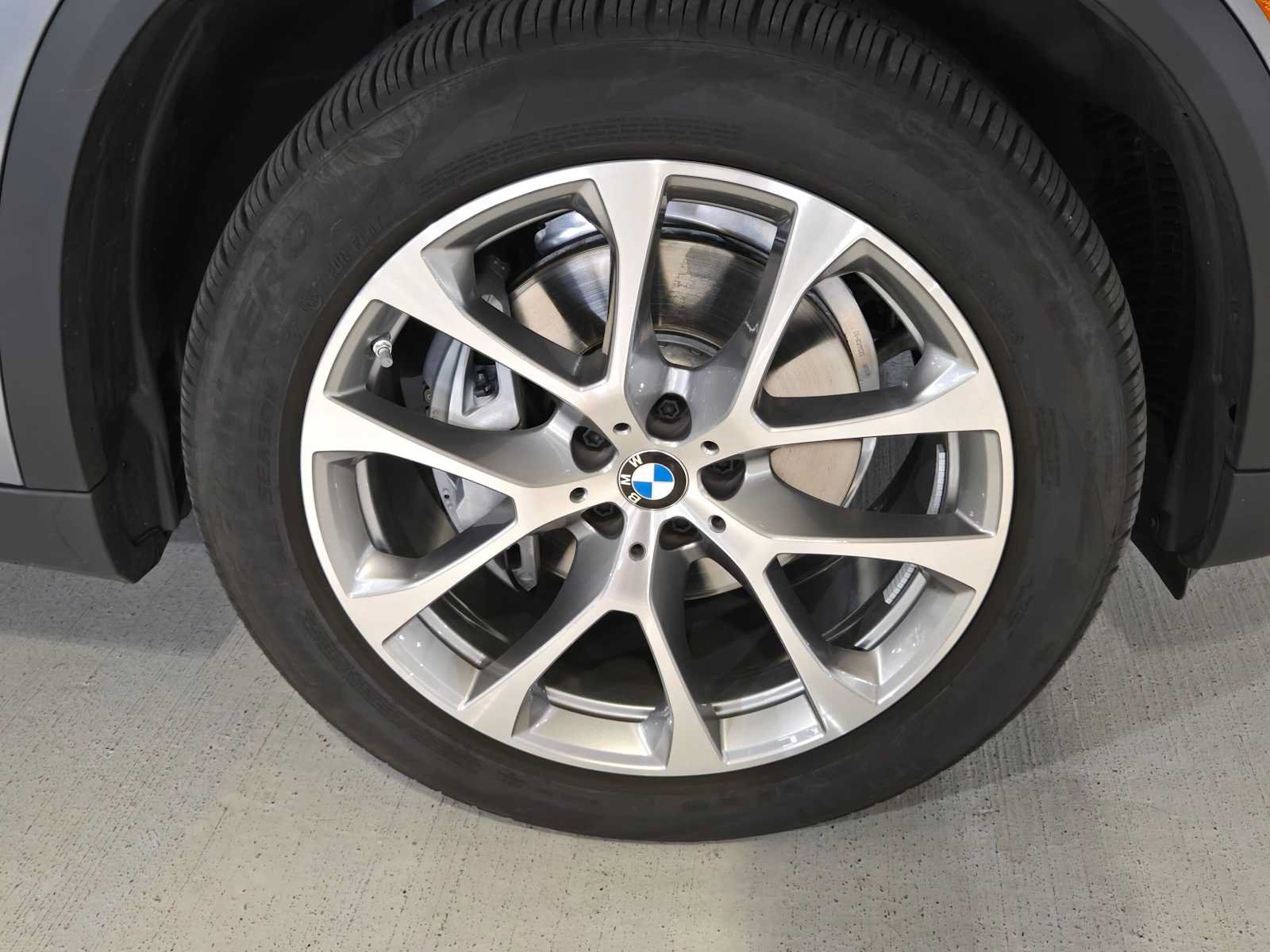 Used 2026 BMW X5 xDrive40i AWD/4WD image 9