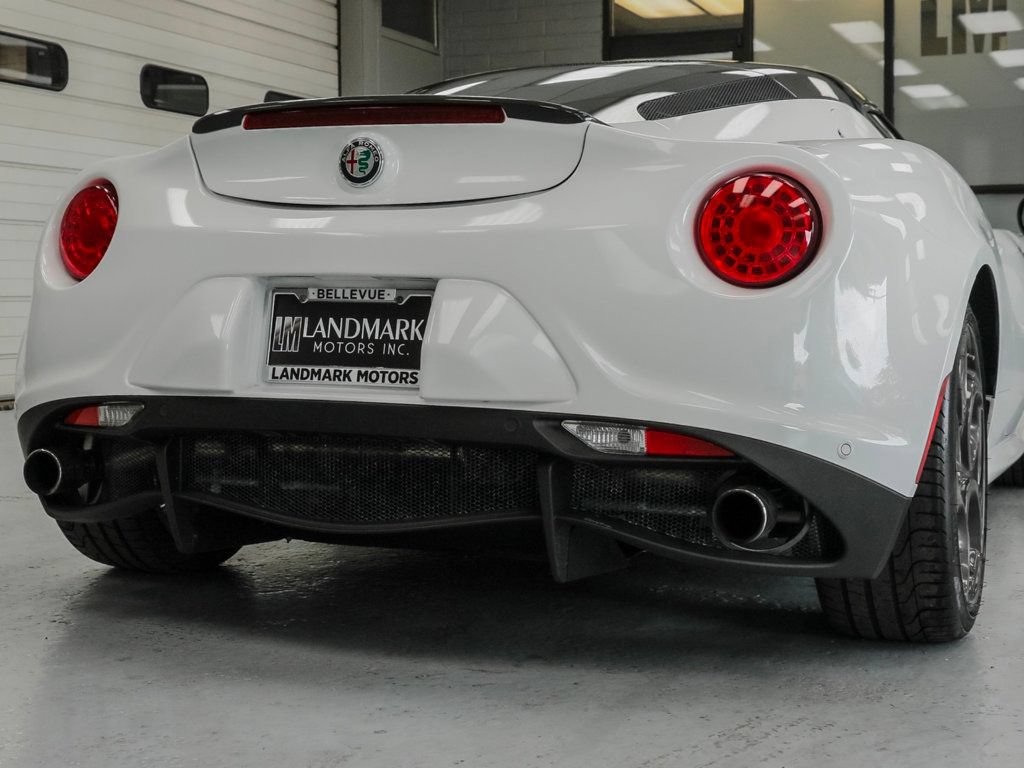 Used 2018 Alfa Romeo 4C Coupe w/ Coupe Track Package 1 RWD image 43