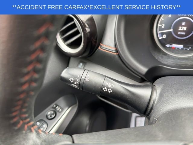 Used 2019 Nissan Kicks SR image 29