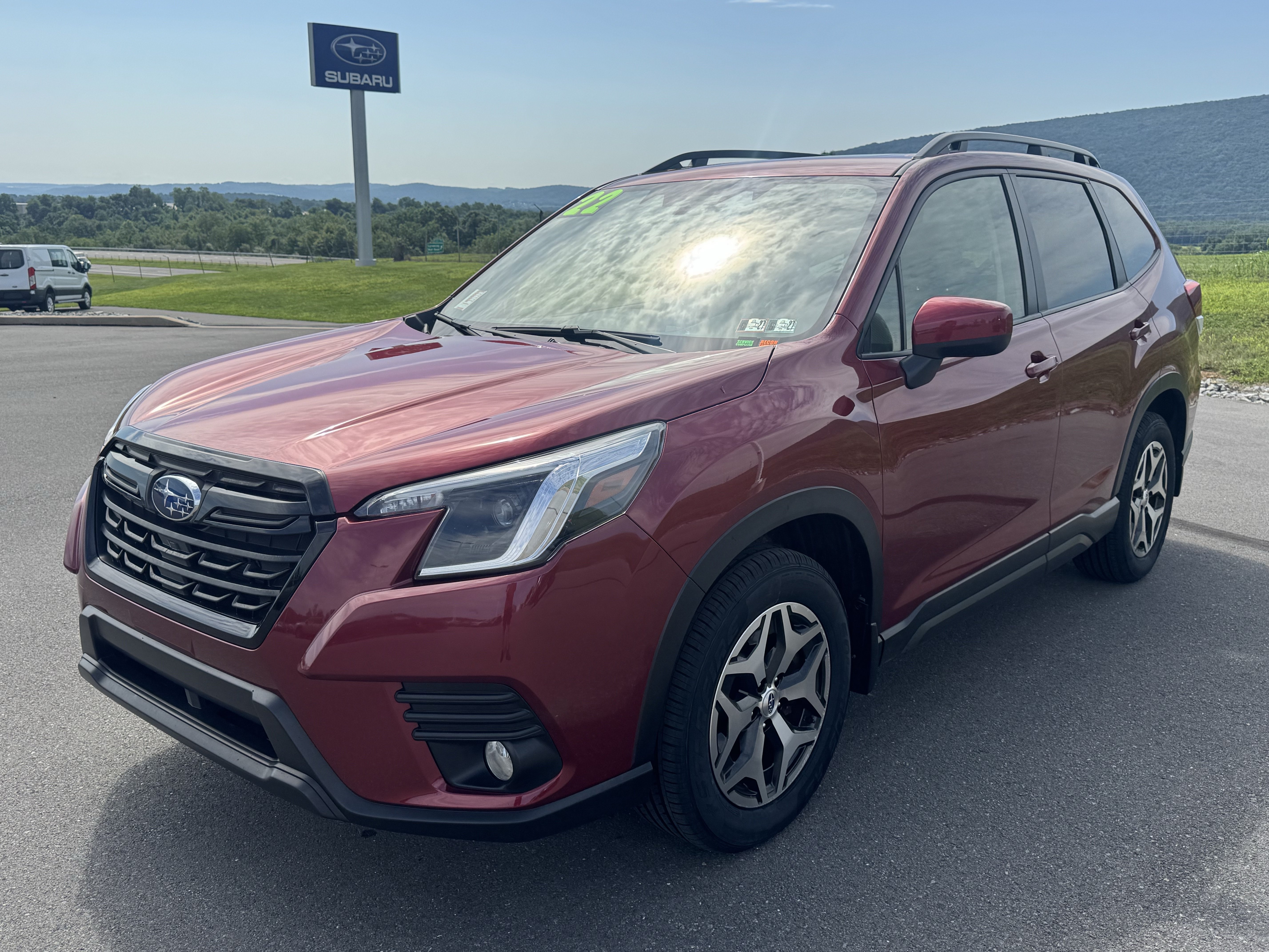 Certified 2022 Subaru Forester Premium AWD/4WD image 8