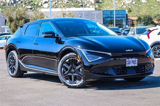 New 2025 Kia EV6 Wind RWD image 1