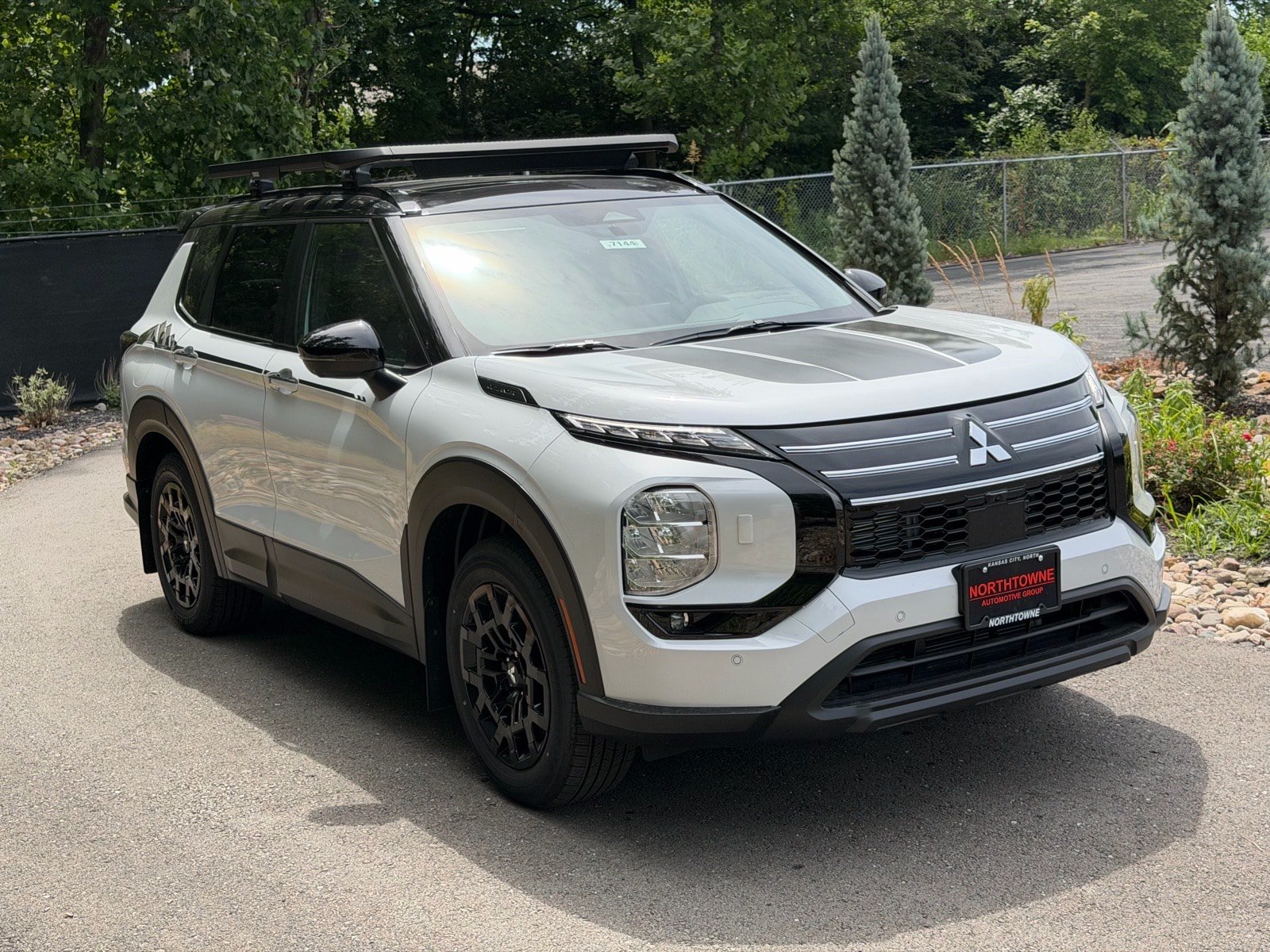 New 2026 Mitsubishi Outlander AWD image 7