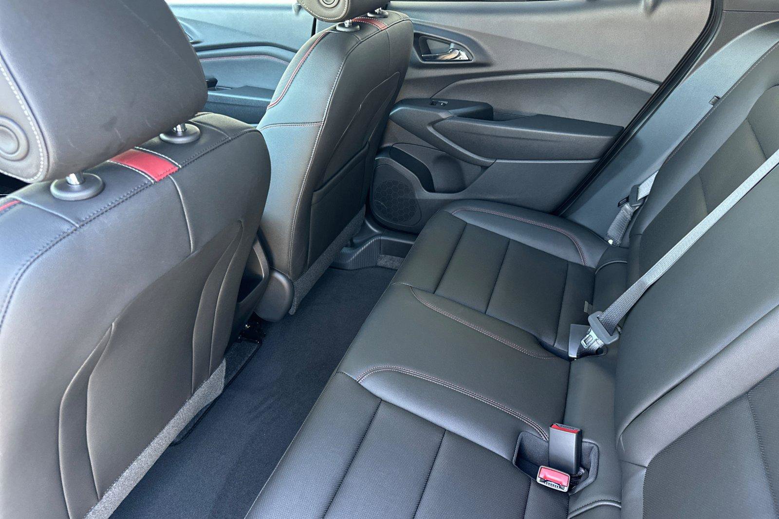 New 2026 Chevrolet Trax RS w/ Sunroof Package image 7