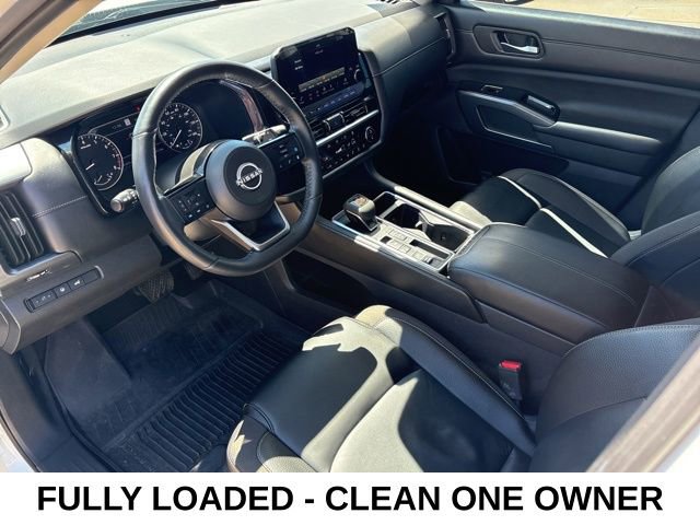 Used 2024 Nissan Pathfinder SL w/ SL Premium Package image 13