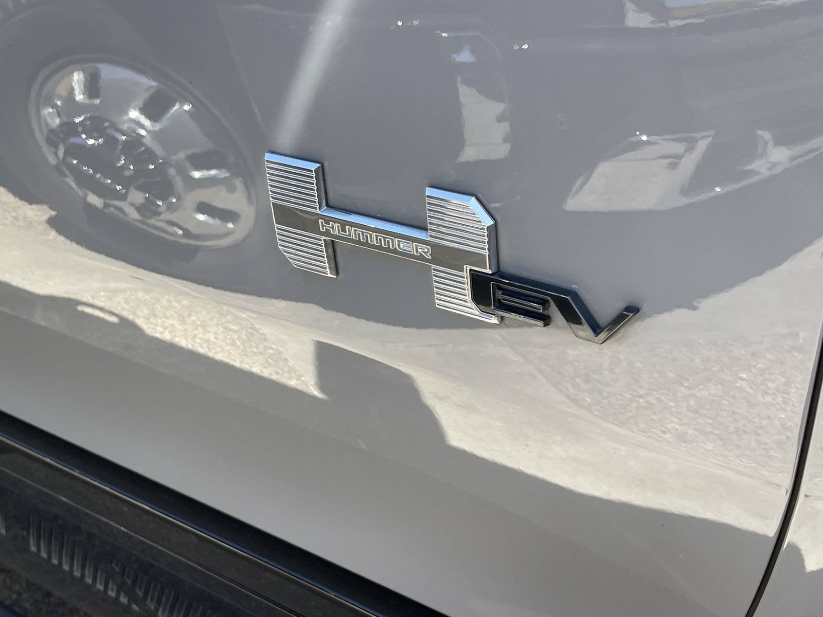 Used 2025 GMC Hummer EV 3X AWD/4WD image 4