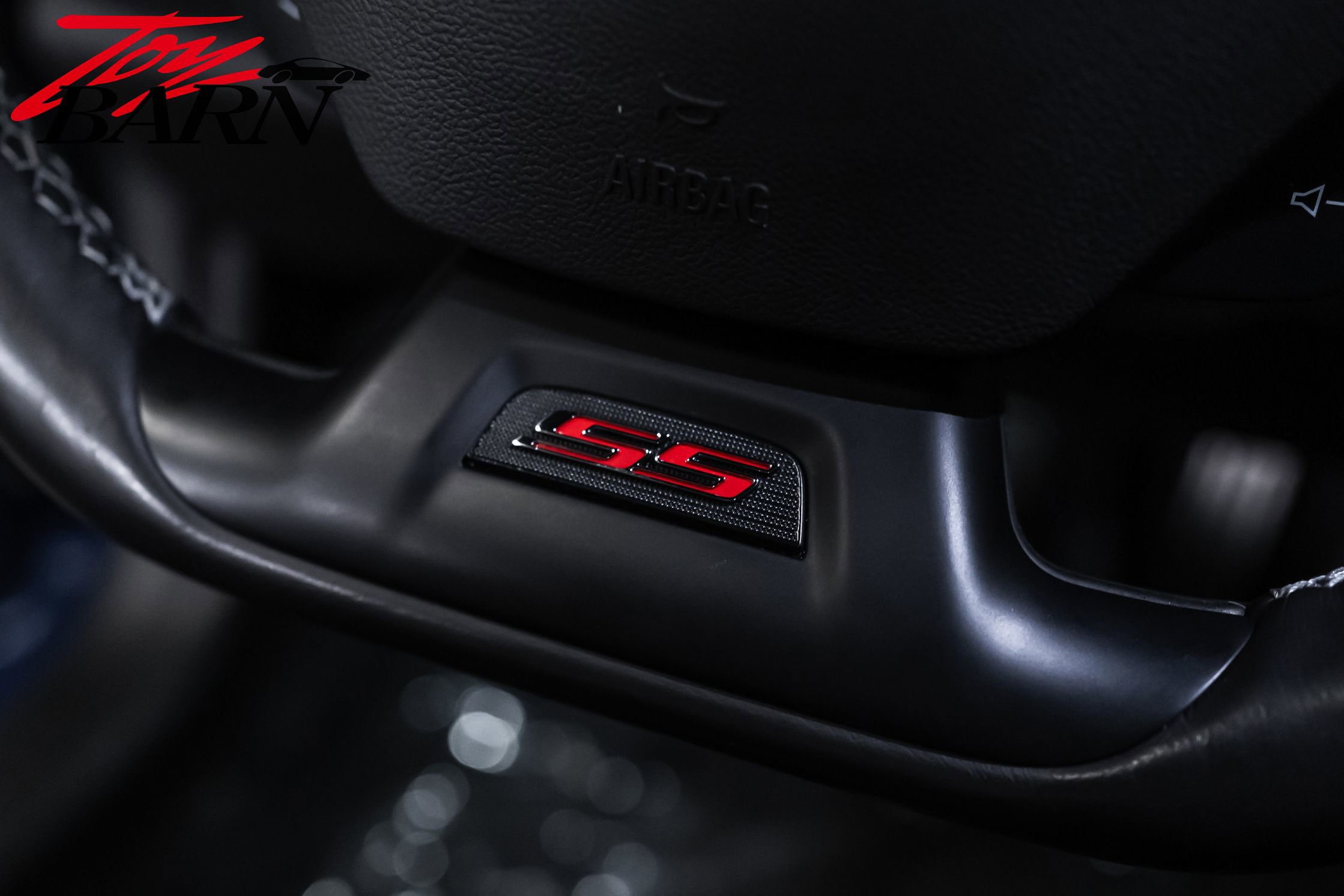 Used 2019 Chevrolet Camaro SS RWD image 32