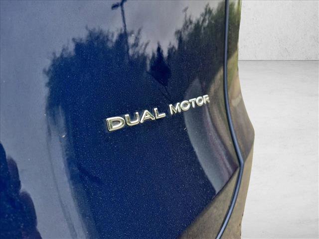 Used 2024 Tesla Model Y Long Range AWD/4WD image 15
