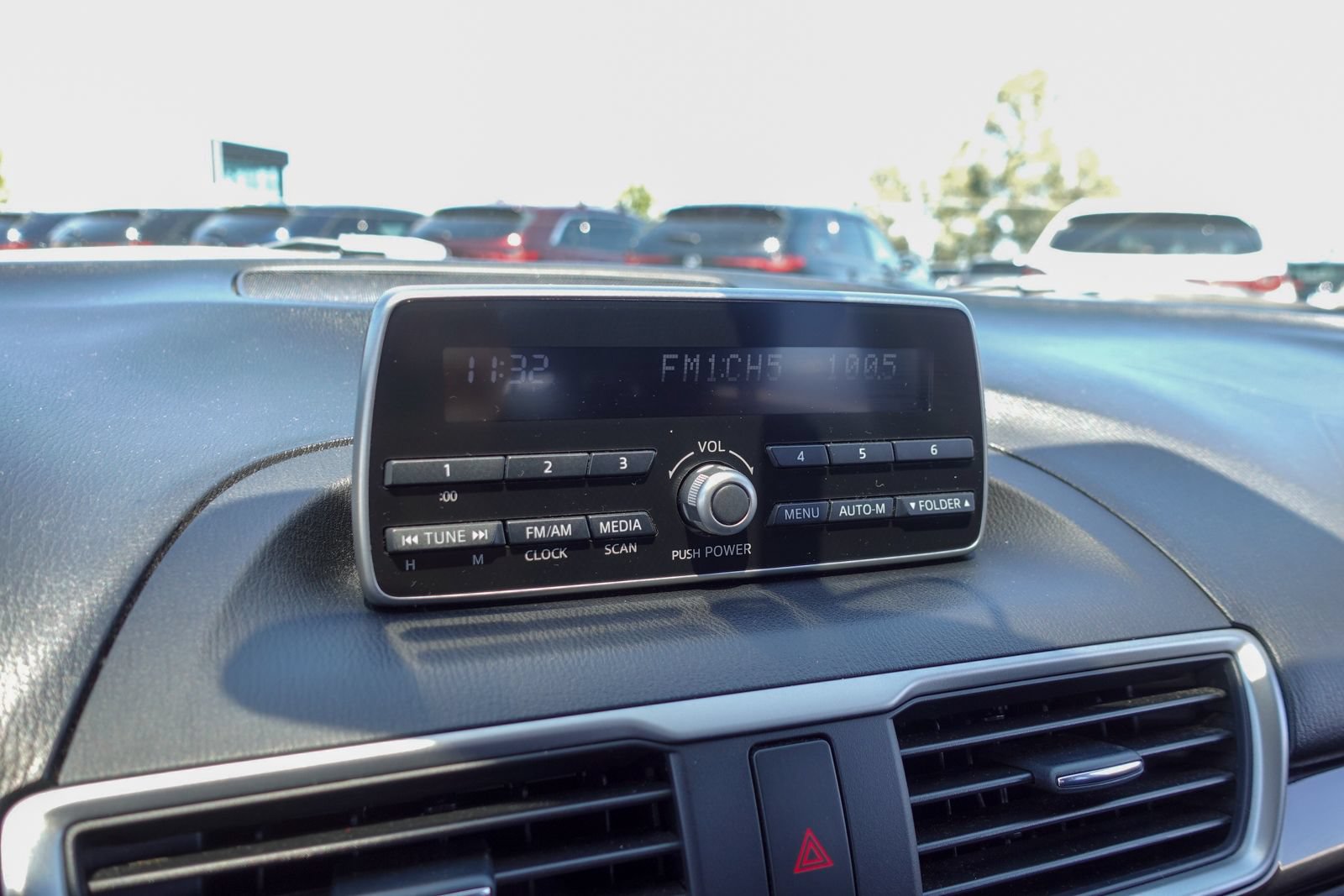 Used 2014 MAZDA MAZDA3 i Sport FWD image 20