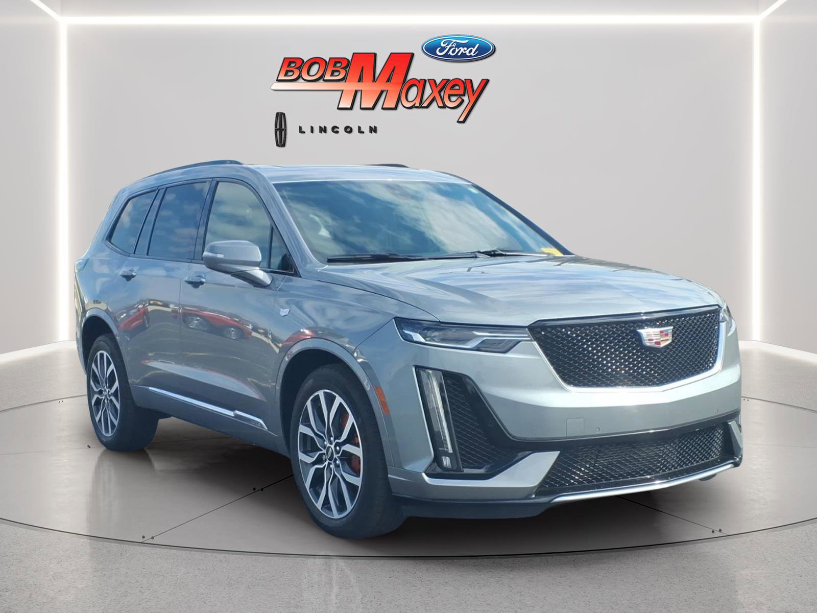 Used 2024 Cadillac XT6 Sport AWD/4WD image 3