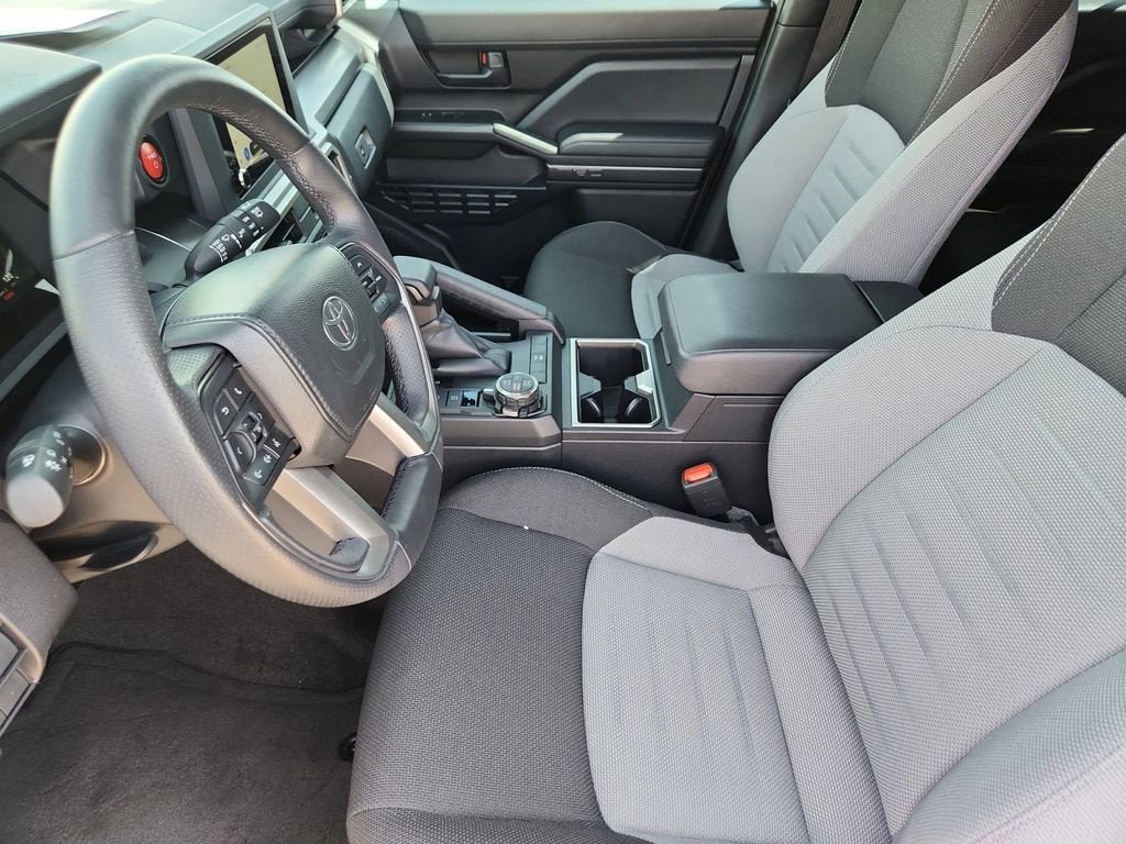 Used 2025 Toyota 4Runner TRD Off-Road AWD/4WD image 9