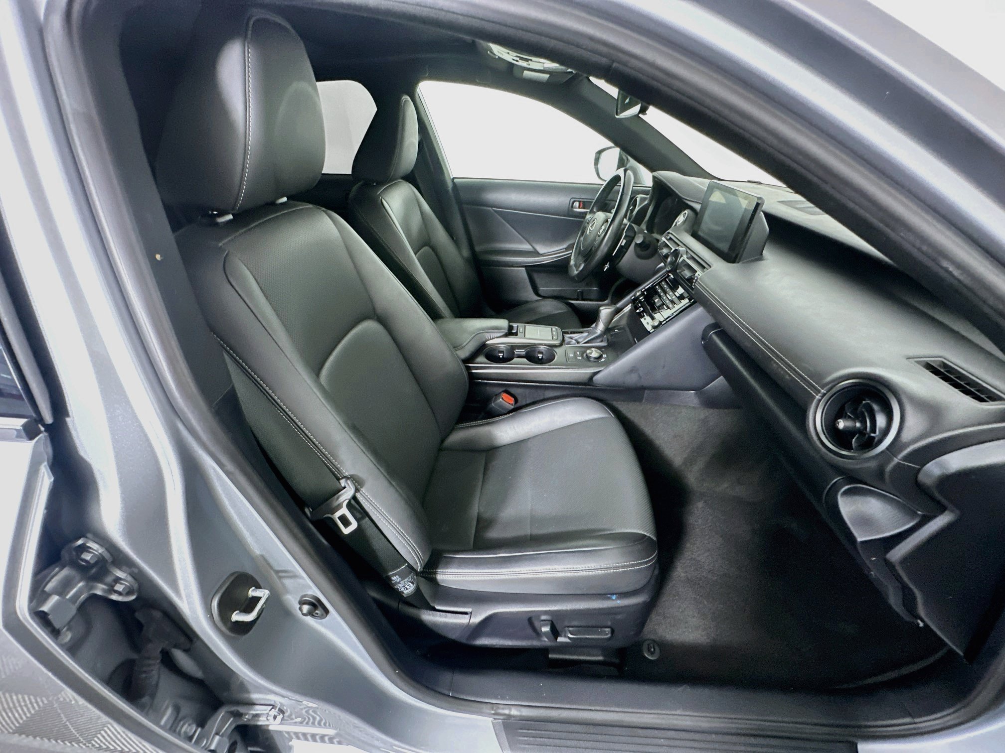 Used 2024 Lexus IS 350 F Sport RWD image 33