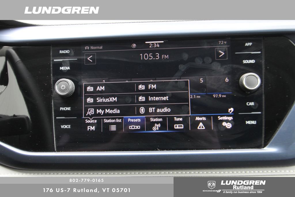 Used 2024 Volkswagen Taos SE image 20