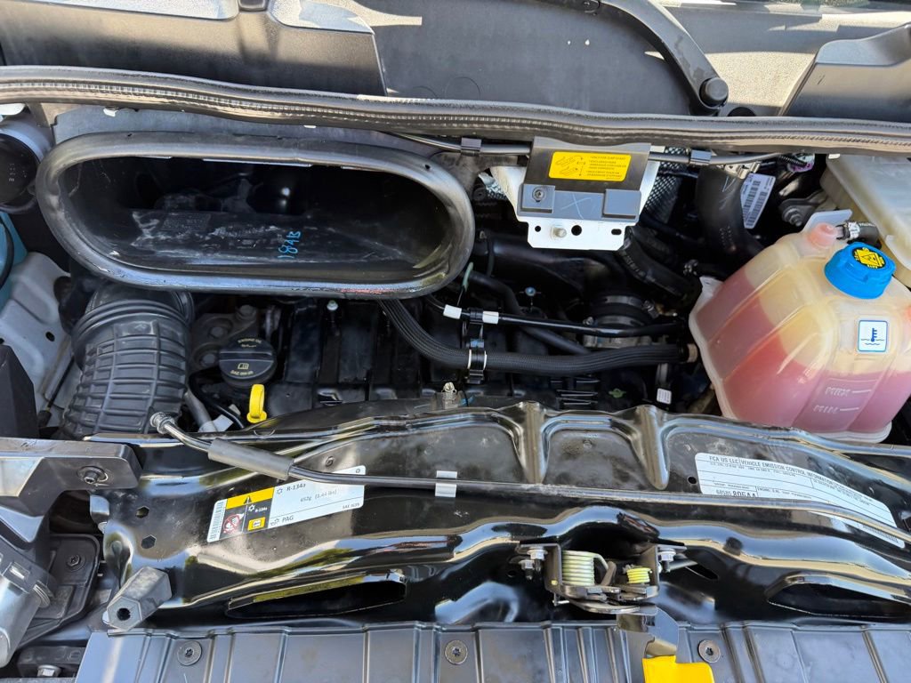 Used 2023 RAM ProMaster 2500 FWD image 12