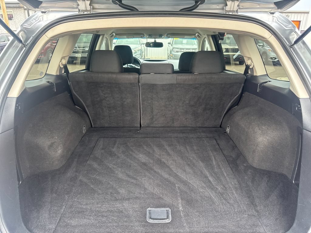 Used 2014 Subaru Outback 2.5i Premium AWD/4WD image 21