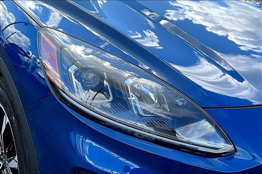 Certified 2022 Ford Escape SE w/ SE Sport Appearance Package AWD/4WD image 35