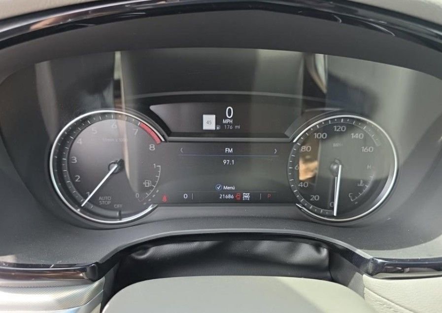 Used 2023 Cadillac XT5 Premium Luxury AWD/4WD image 9