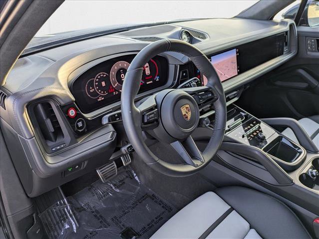 New 2025 Porsche Cayenne GTS image 4