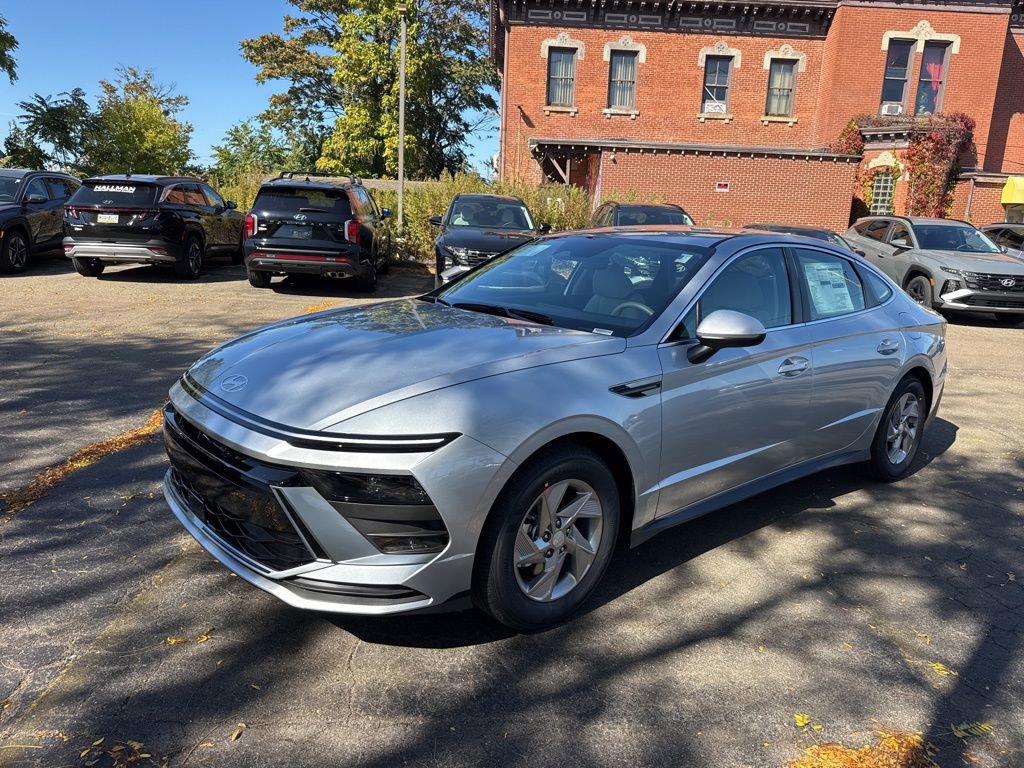 New 2026 Hyundai Sonata SE image 3