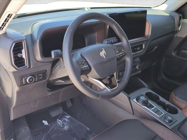 Certified 2025 Ford Bronco Sport Outer Banks w/ Outer Banks Tech Package+ AWD/4WD image 10