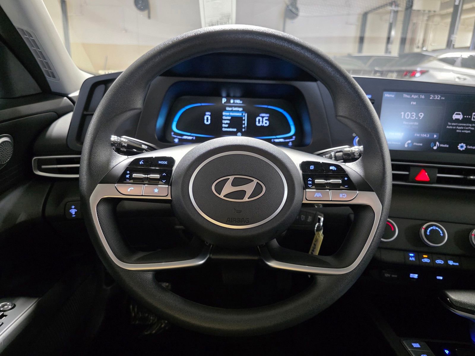 Used 2026 Hyundai Elantra SE image 29